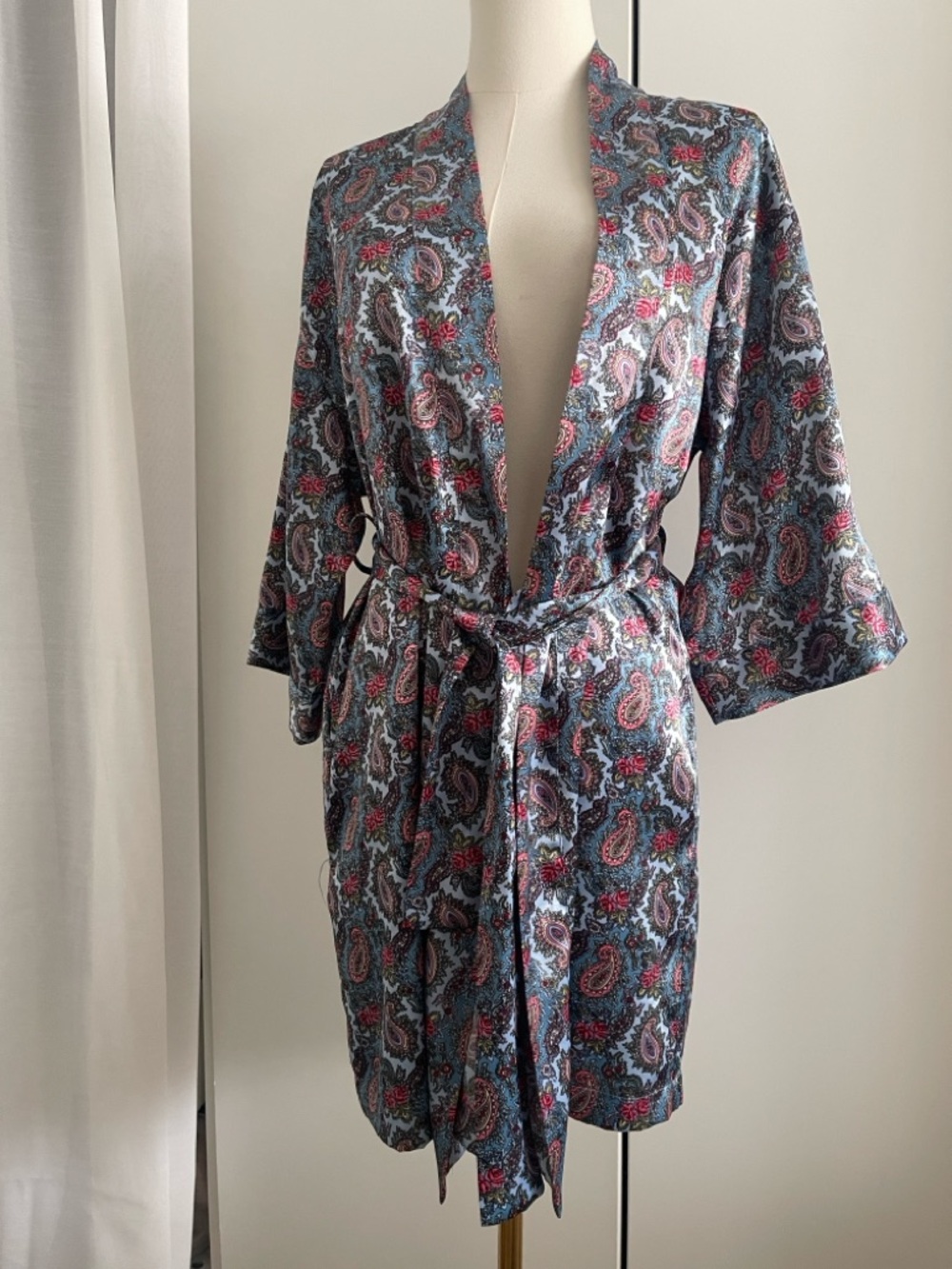Vintage Versailles Paisley Kimono Robe